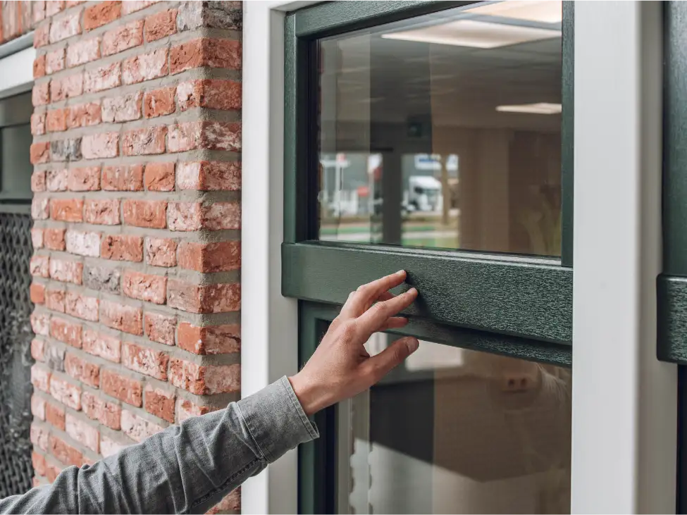 Over HG Kozijnenfabriek